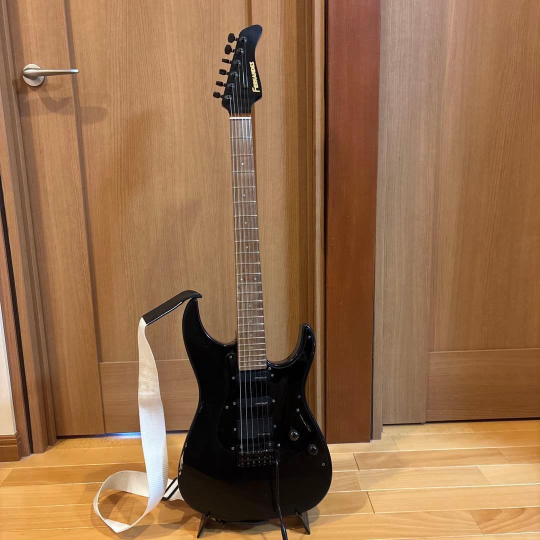 FERNANDES FSR-50 ブラックパーツ仕様 アーム・ストラップ 新品弦