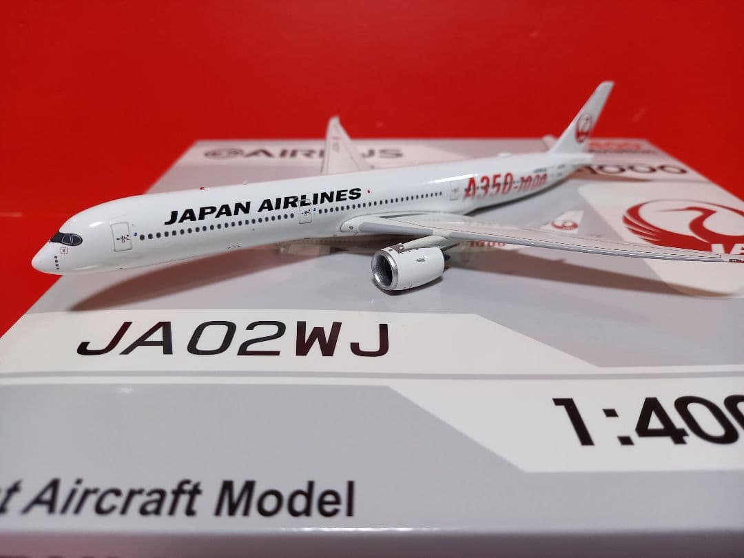JAPAN AIRLINES A350-1000 JA02WJ 1:400
