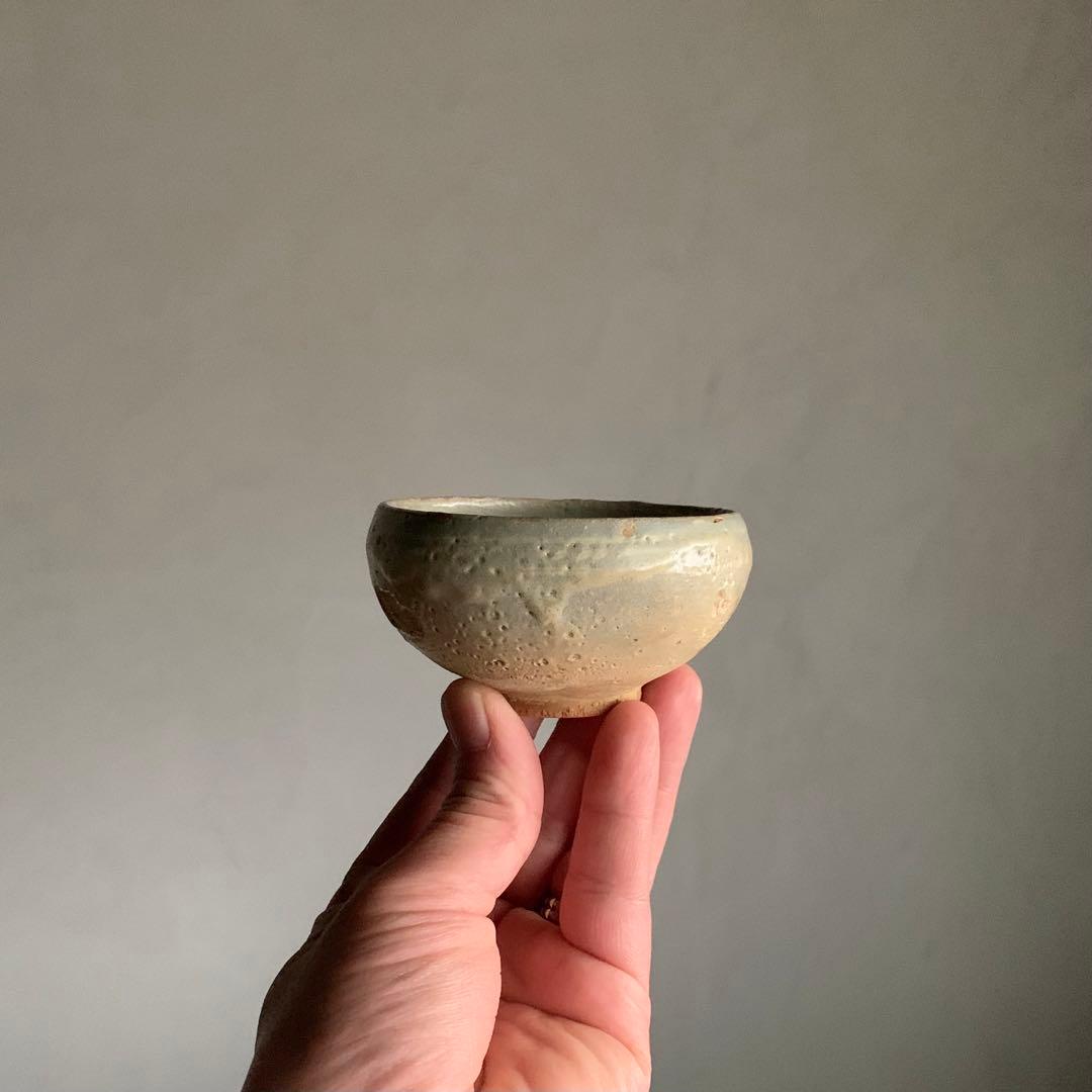 高麗青磁 白象嵌 盃 三島盃 14世紀頃 酒器 ぐい呑み 古美術 古道具の