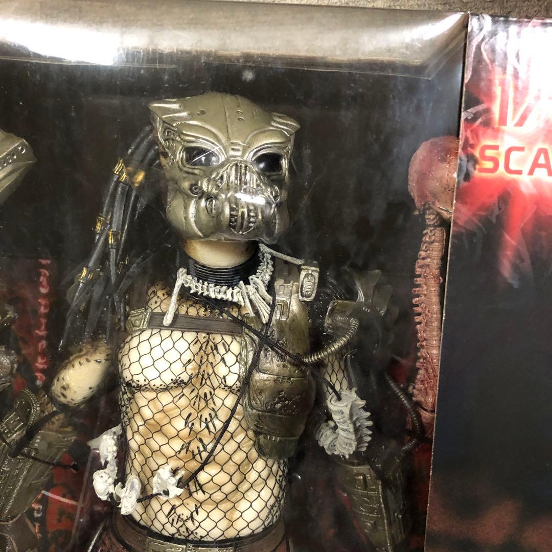 ネカ　1/4 ゴートプレデター　パッケージ状態悪い