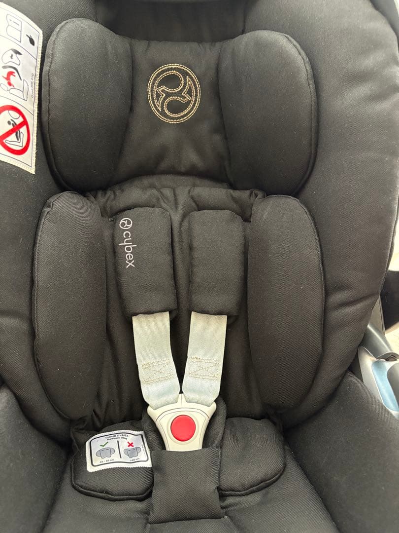 サイベックス Cloud Z i-Size ベビーシート 新生児インレイ付き