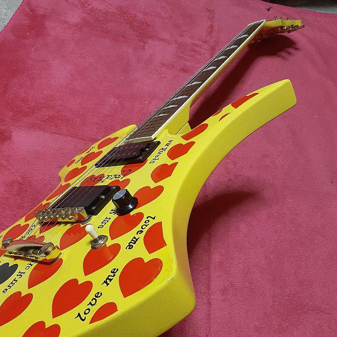 良．美品】イエローハート風ペイント/hideモデル。モッキンバード