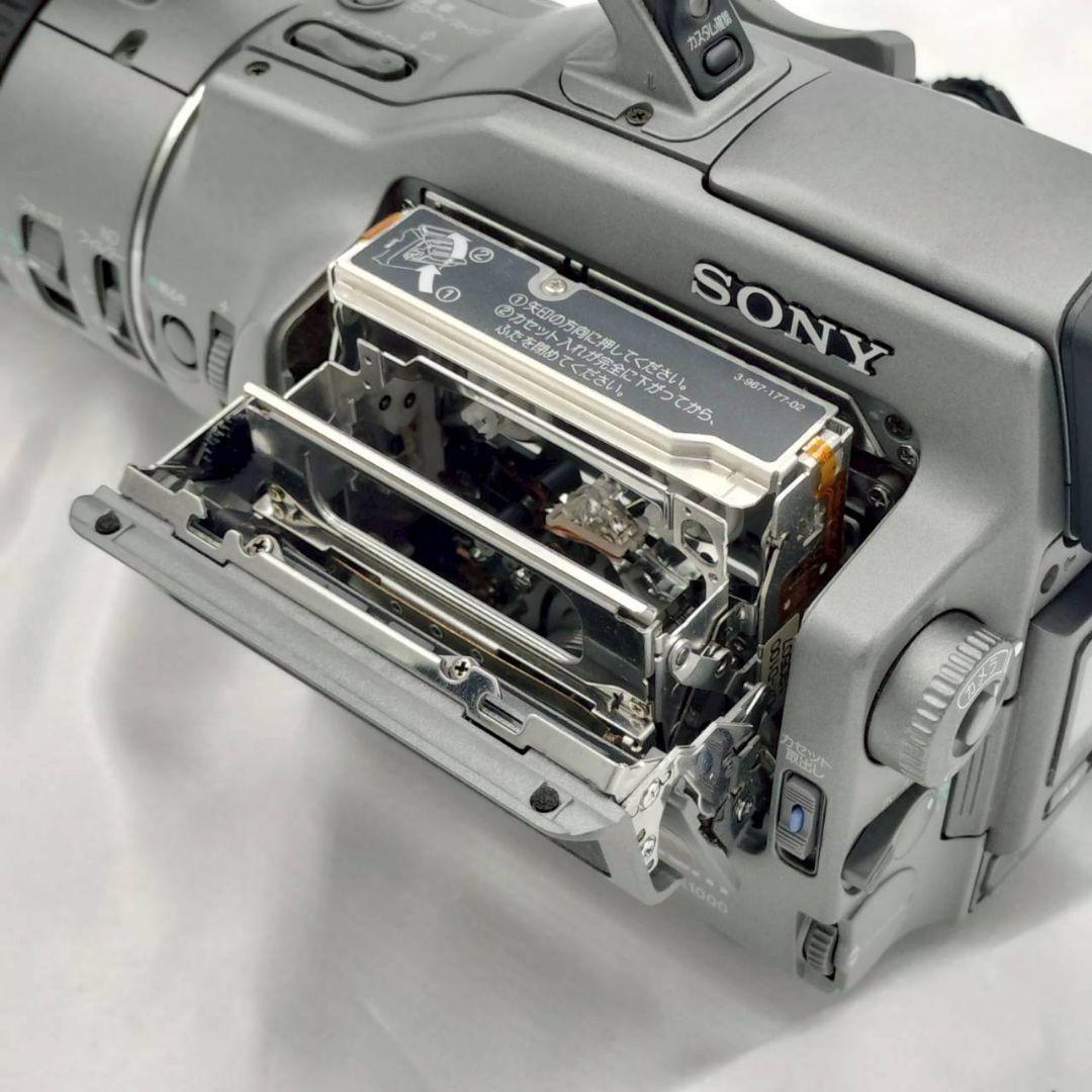 130 【動作品】 SONY DCR-VX1000 ビデオカメラ