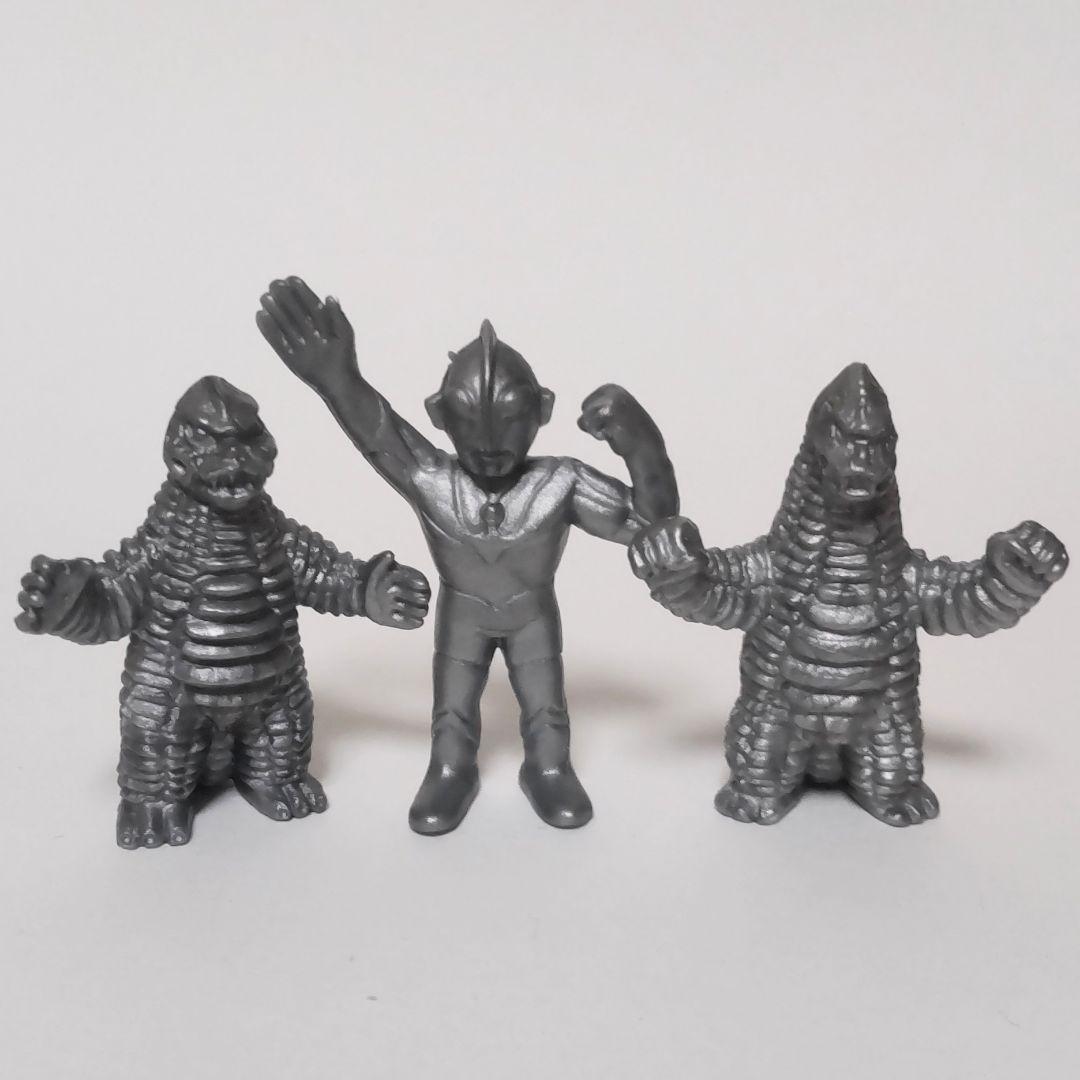 ぐんじょうさん用★コレ338,347　ウルトラマン怪獣消しゴム