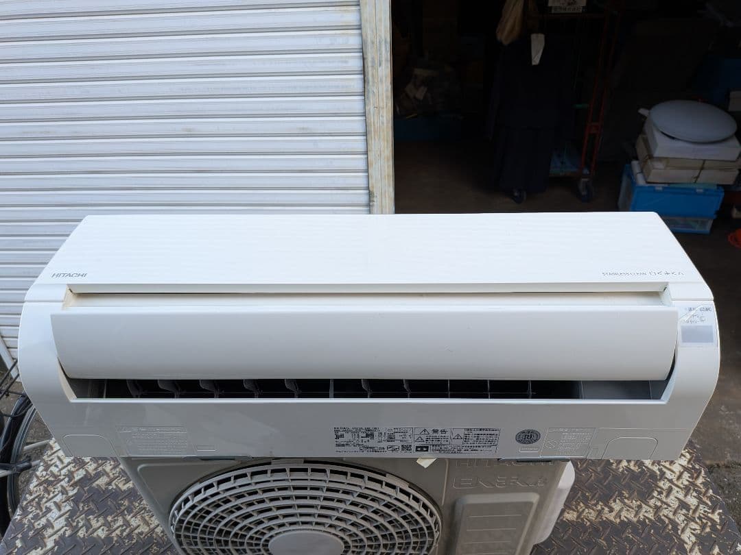 日立・ルームエアコン・DBKシリーズRAS-D22LBK-W 6畳用2021年製