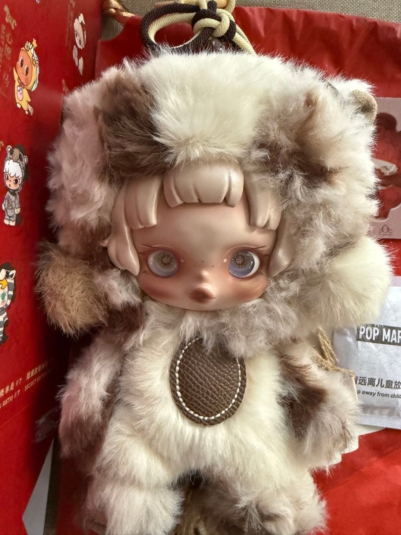 POPMART have a good run 馬力全開　スカルパンダ　ラブブ