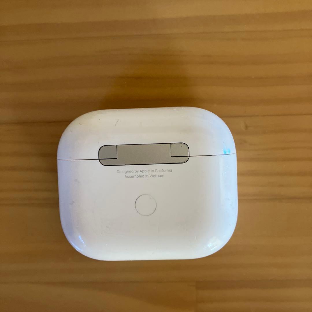 AirPods本体 ホワイト 使用感あり 買う