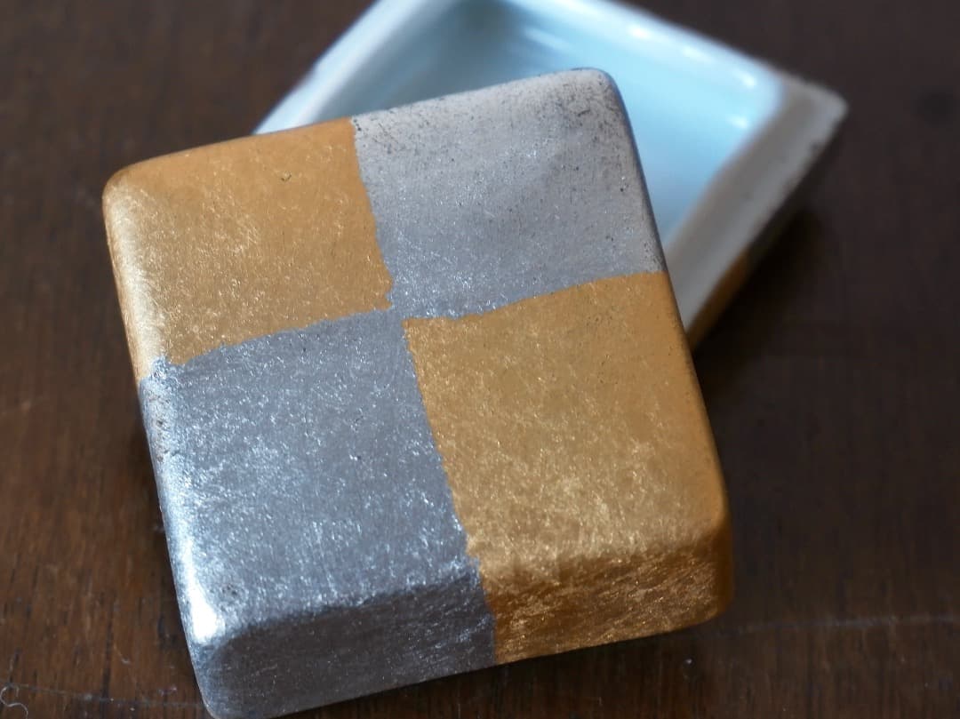 小野珀子 金銀彩 香合 茶道具 香道具 共箱 Q2109