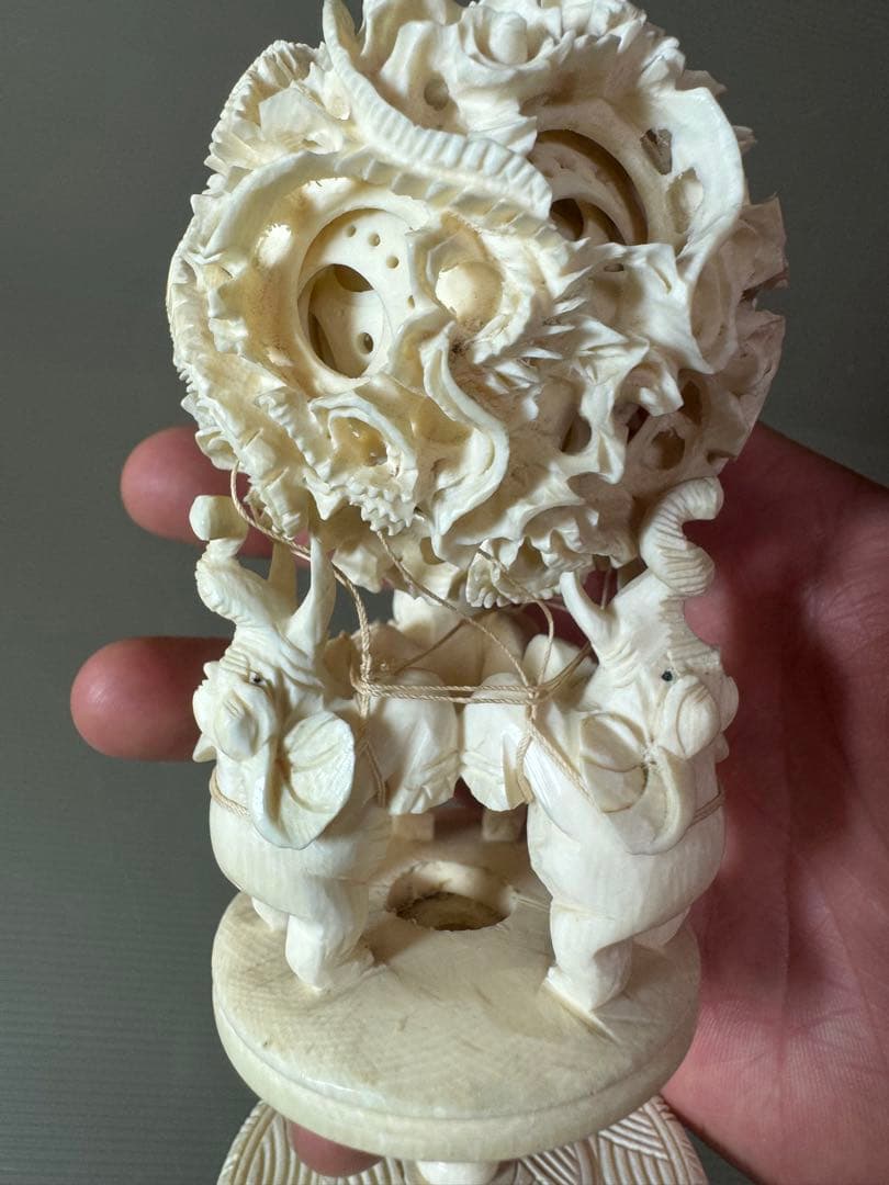 2736 中国美術 天球 多層球 龍の置物 象の置物 精密彫刻 工芸品 - メルカリ