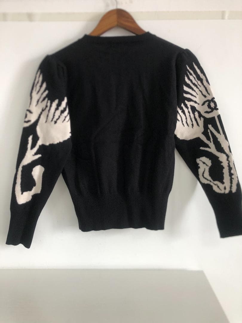 ニットセーター　　ブラック　レディース　おしゃれ 柄　長袖