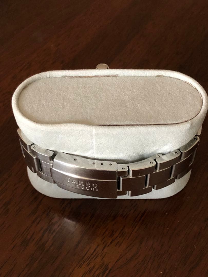 6月電池交換済！『美品』クラシックデザイン　上品な質感タケオキクチ　女性の方にも