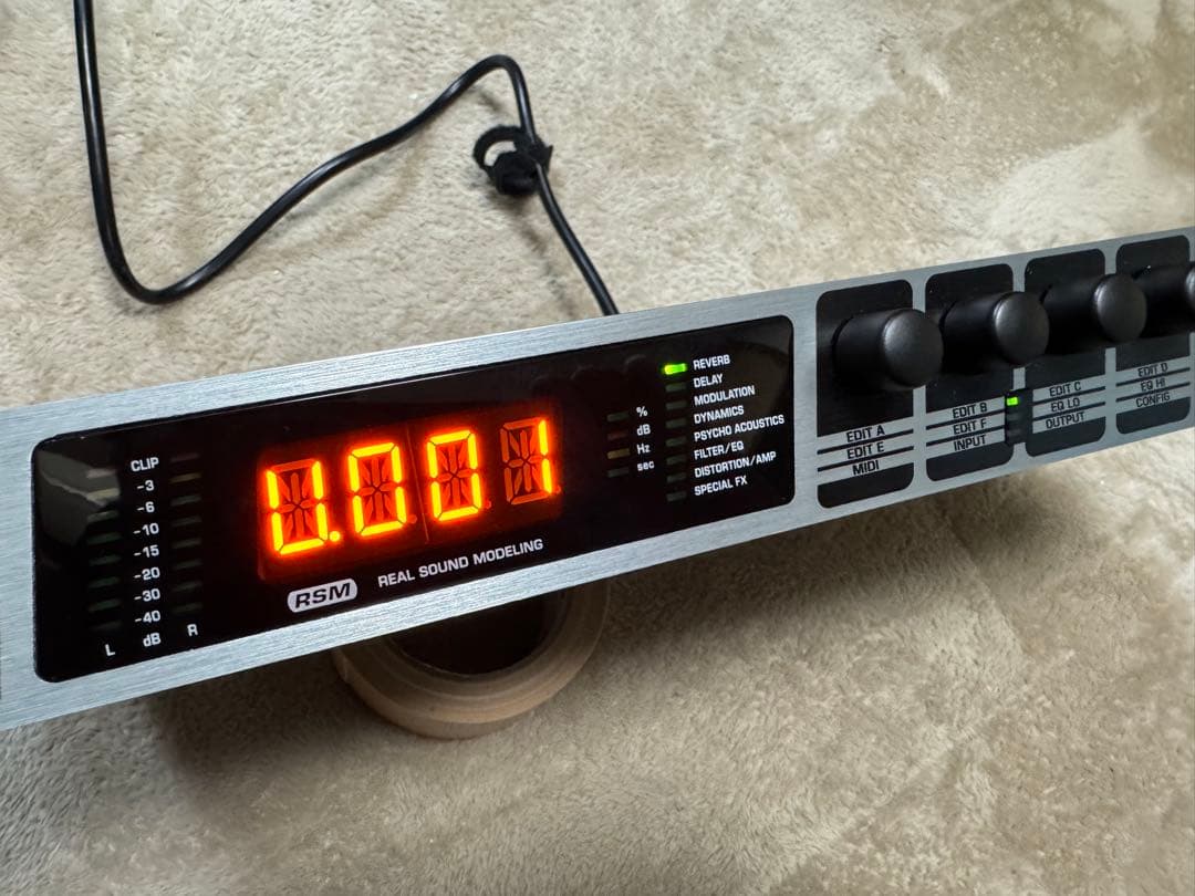 配信機器・PA機器・レコーディング機器 BEHRINGER VIRTUALIZER FX2000