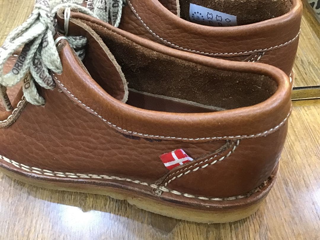 ダンスク(ダックフィート)555ＮＵＴ40 新品定価¥42900