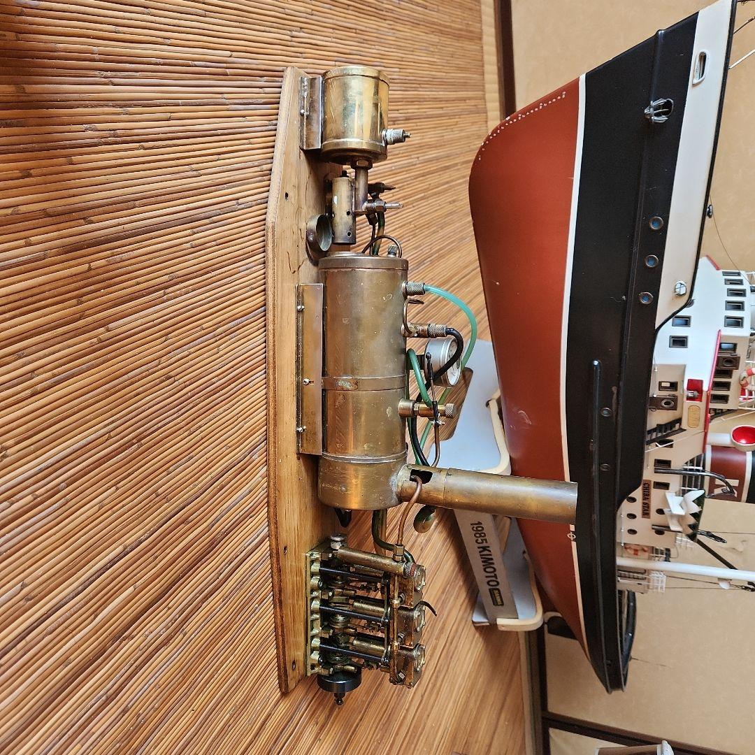 大型ラジコンボート、スチイ-ムエンジンボート4点