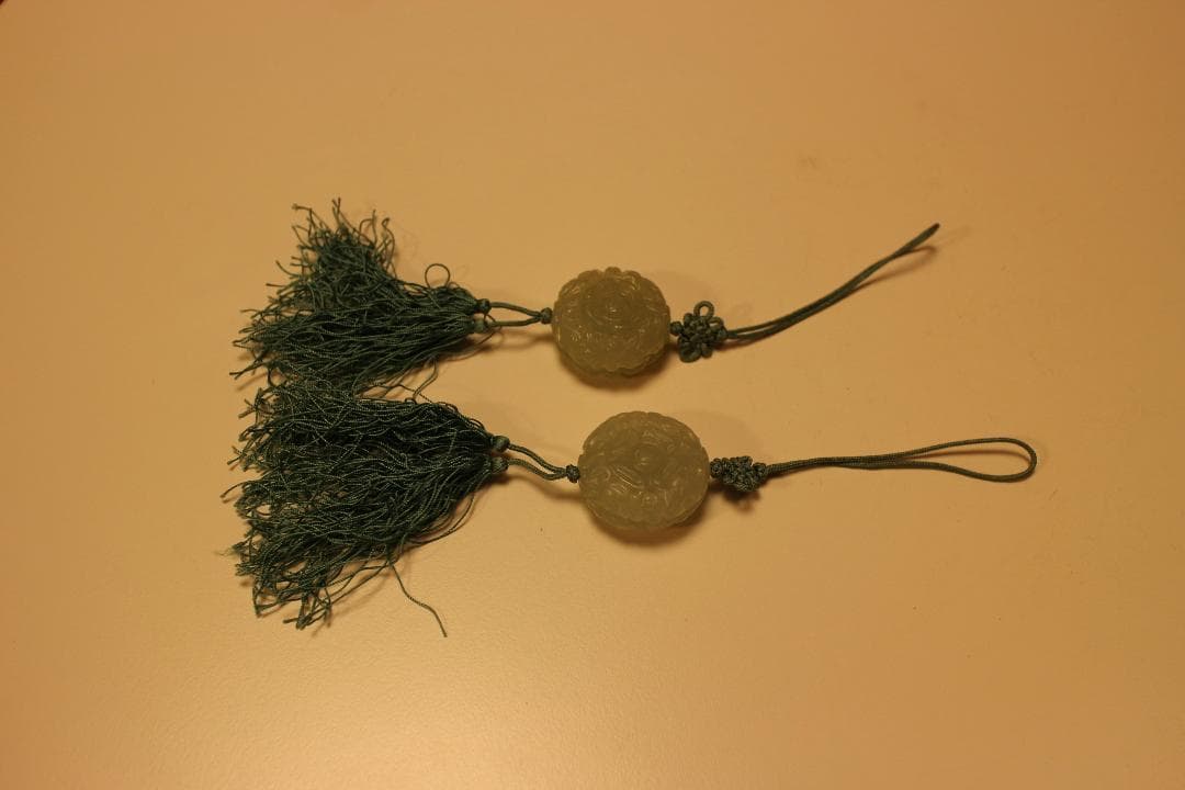 時代青い房飾り付き玉石製ペンダント2点 唐物掛軸茶道具古美術