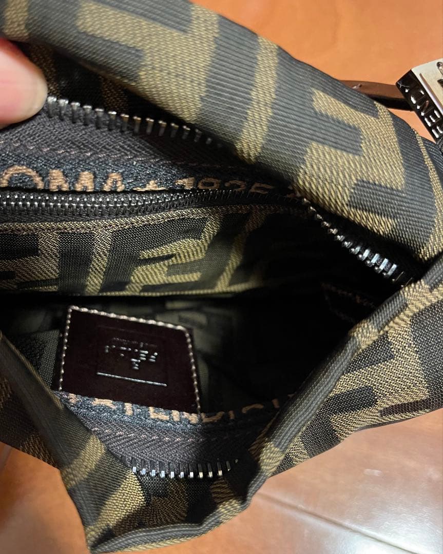 FENDIフェンディ⭐︎ミニショルダーバッグ