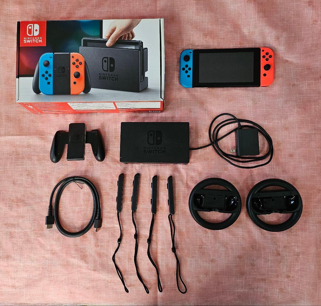 Nintendo Switch 純正セット（ネオンブルー・ネオンレッド）