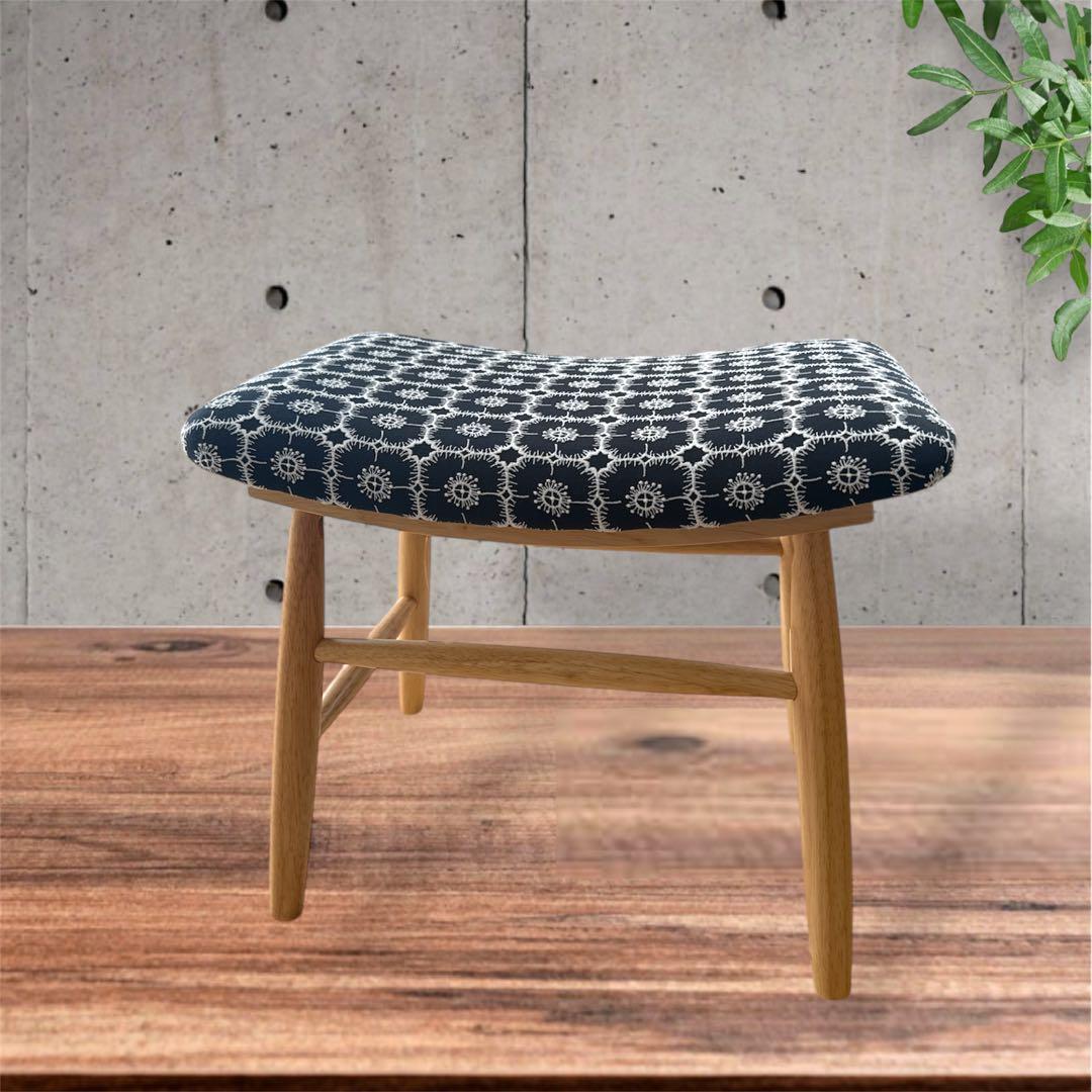 【北欧スタイル】ミナペルホネン生地使用スツール　イス　椅子　オットマン