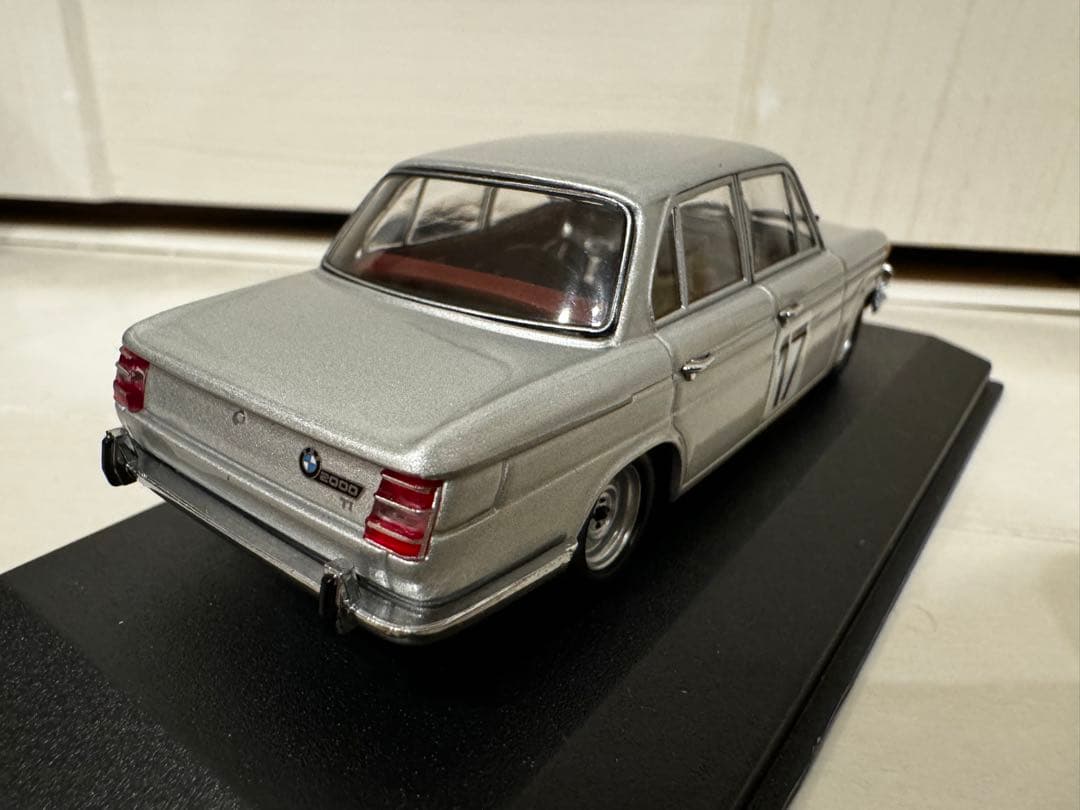 BMW 2000 ti 24h Spa 1966 ミニカーミニチャンプス1/43