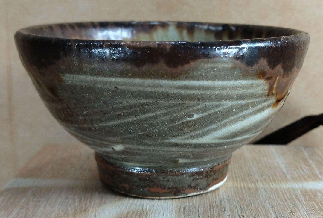 【本物保証】金城次郎 壷屋焼 ぐい呑 共箱 栞 人間国宝 壺屋焼 魚文ぐい呑