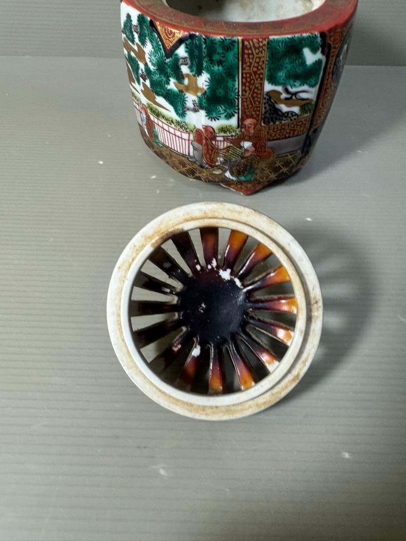 2477 九谷焼 庄三 香炉 美術品・アンティーク・コレクション