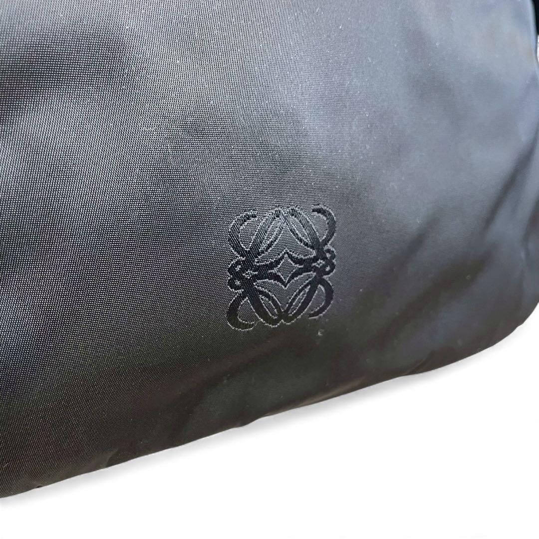 美品　ロエベ　ショルダーバッグ アナグラム　レザー×ナイロン　サコッシュ