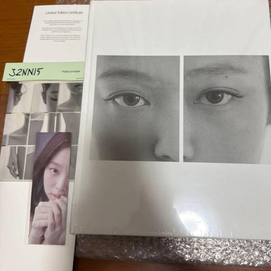 JENNIE 写真展 <J2NNI5> POPUP Photobook 保証書付 JENNIE 写真展 <J2NNI5> POPUP Photobook 保証書付 - メルカリ