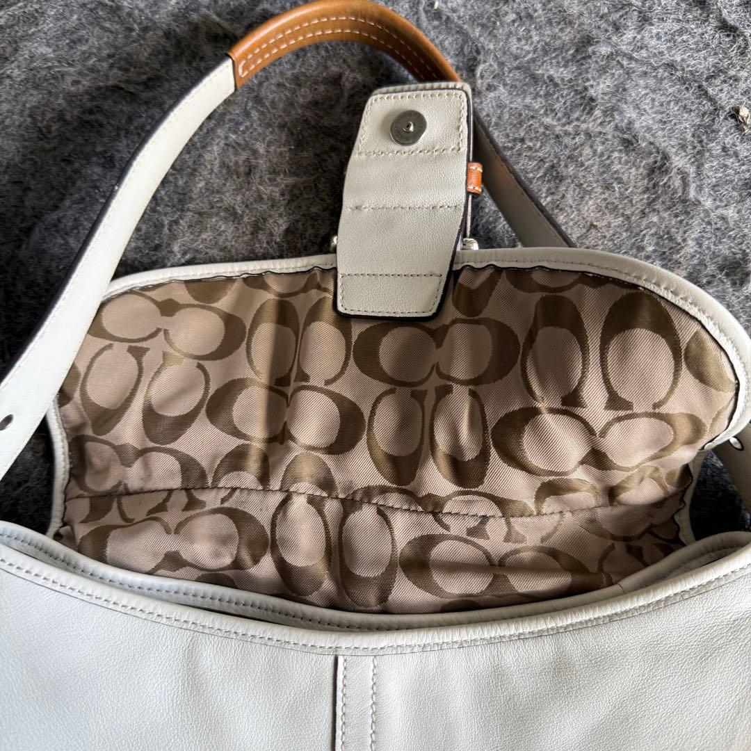 K67希少色✨ コーチ ソーホー ワンショルダー ホーボー シグネチャー