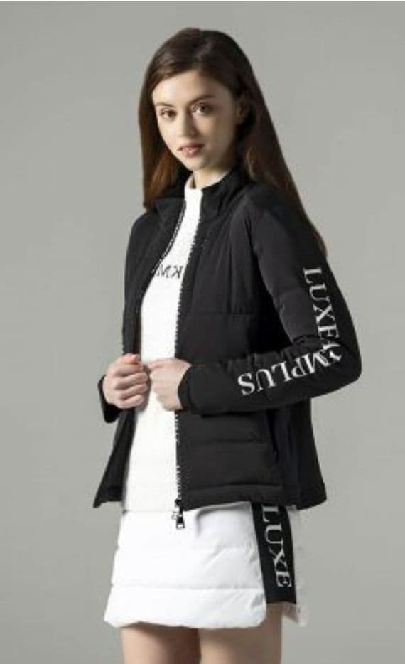 新品未使用☆LUXEAKMPLUS☆ゴルフサイドロゴ中綿セットアップM黒白