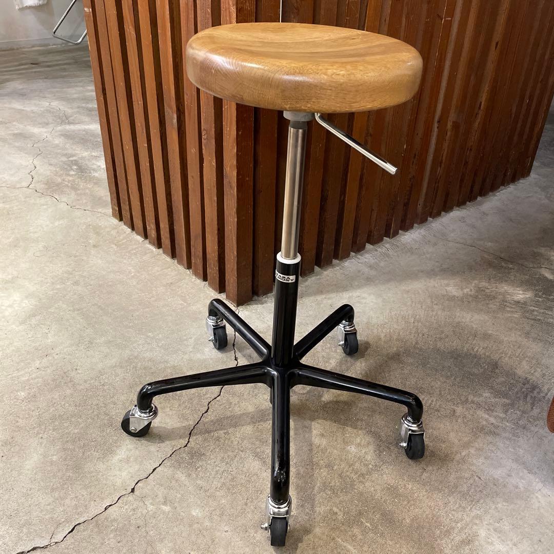 タカラベルモント　スツール