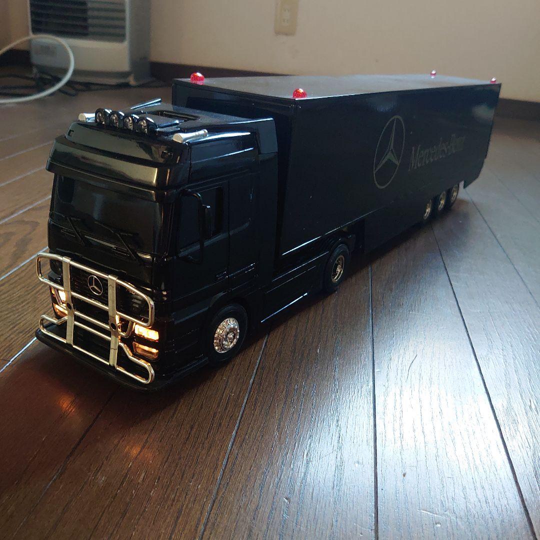 ホビーラジコン Mercedes-Benz ACTROS