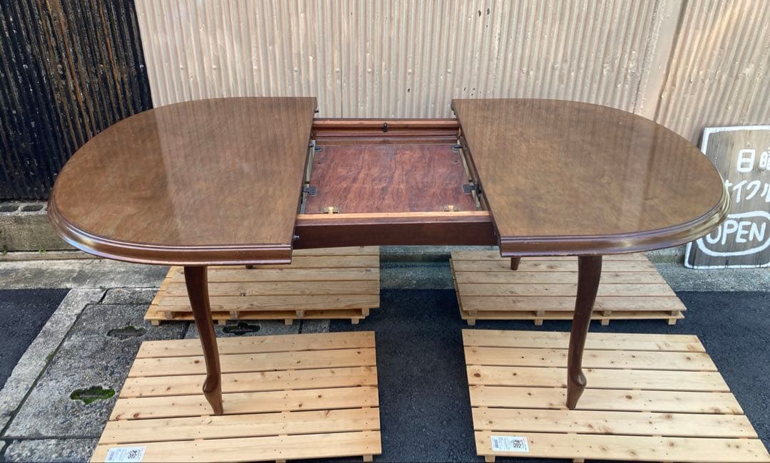 マルニ　伸張式ダイニングテーブル