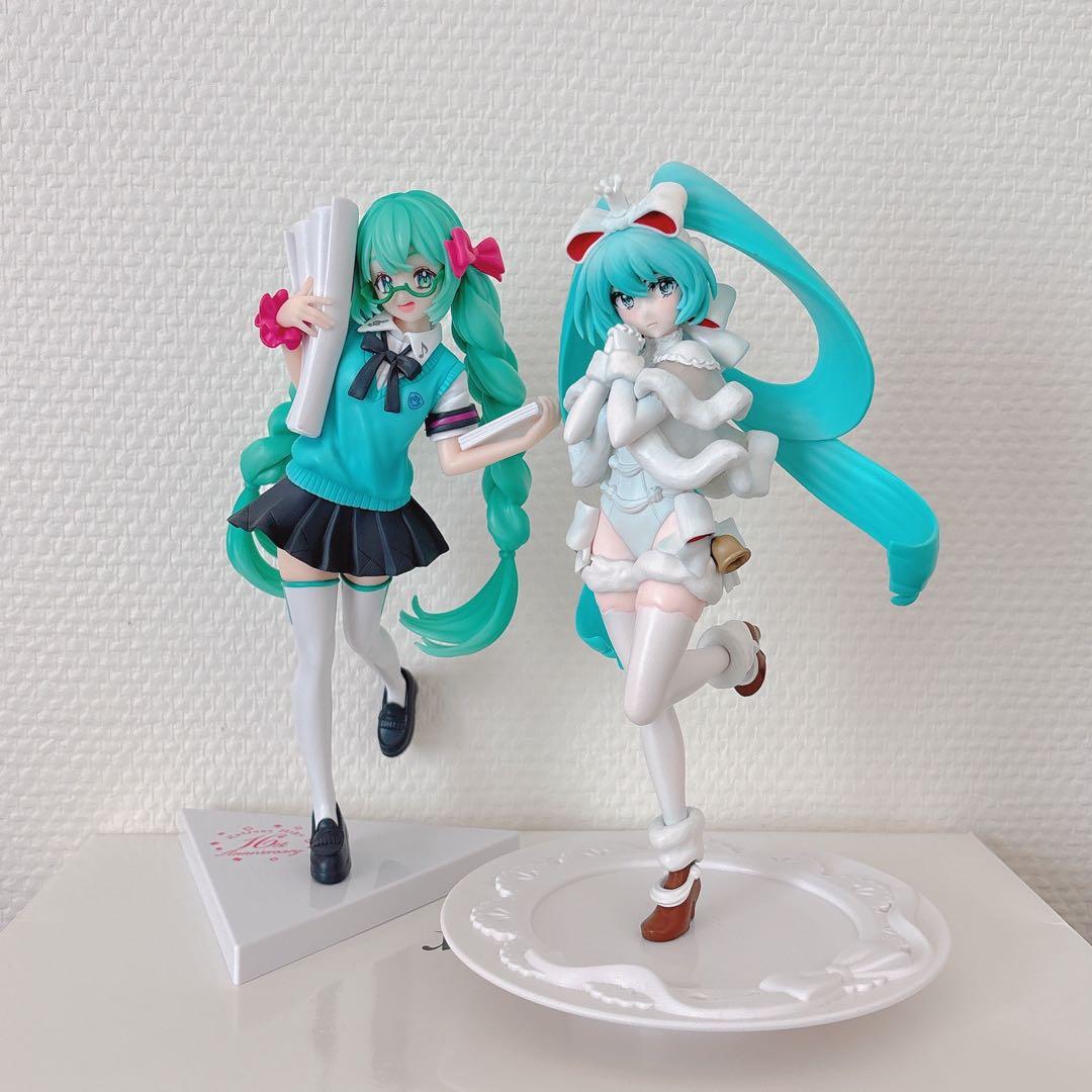 24時間以内発送】初音ミクフィギュア2点セット