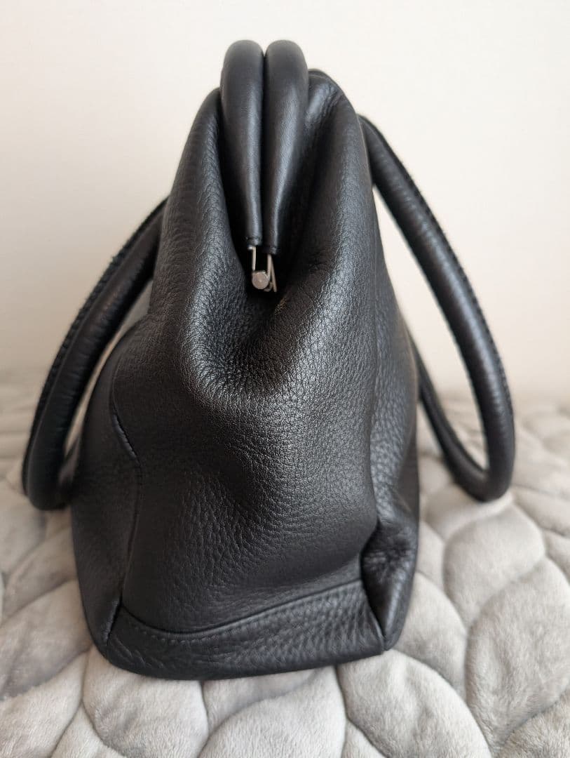 MADRIGAL マドリガル しっくりバッグ ブラック