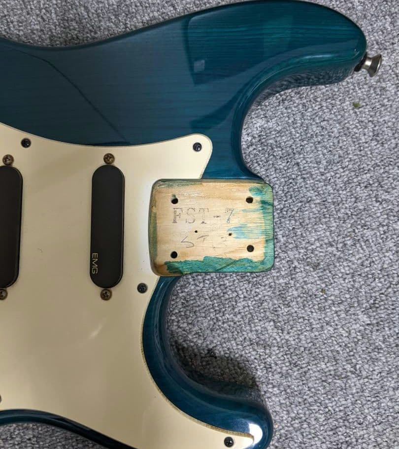 Fernandes FST-70 STB (EMG SA搭載) 日本製 1990