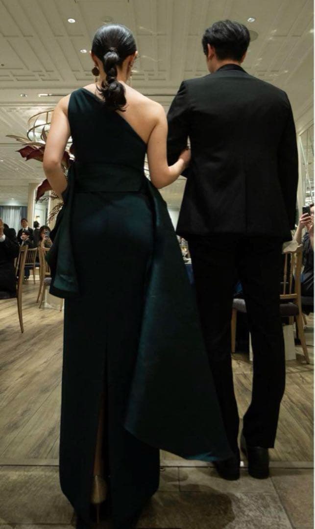 Solace London グリーン ワンショルダードレス