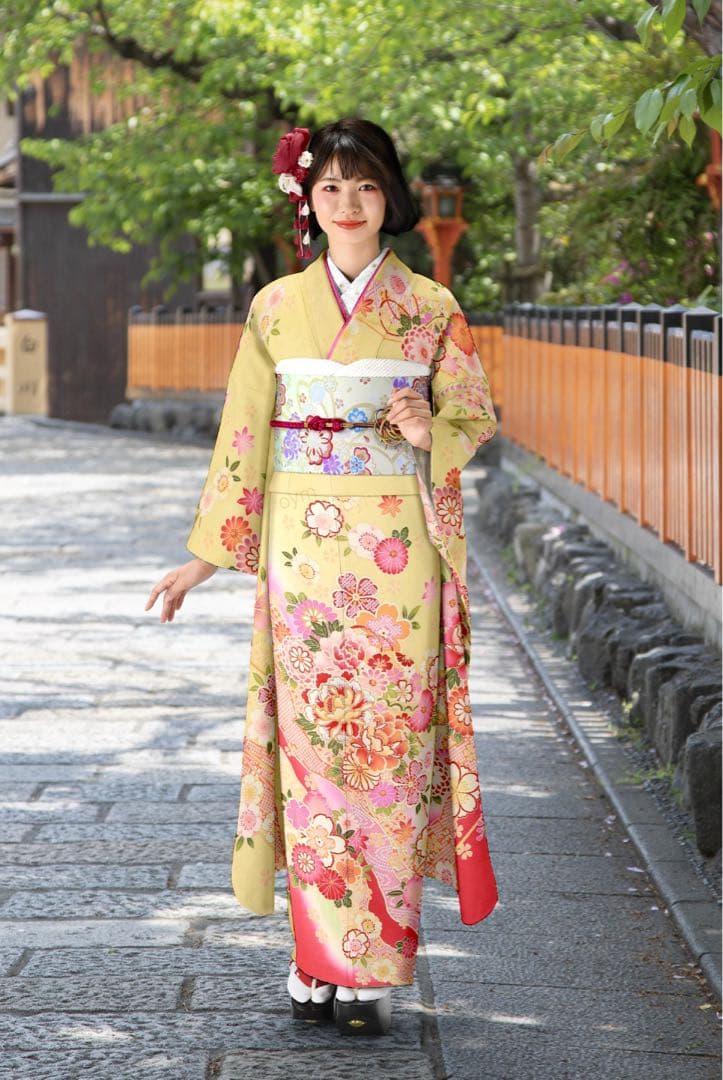 正絹 可愛らしいクリーム地の振袖セット ⑨