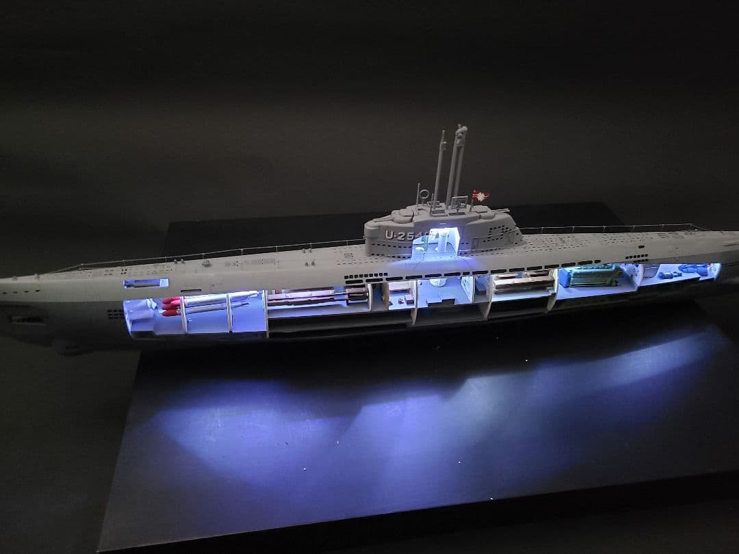 Uボート XXI型 U2540 LED仕様 完成品
