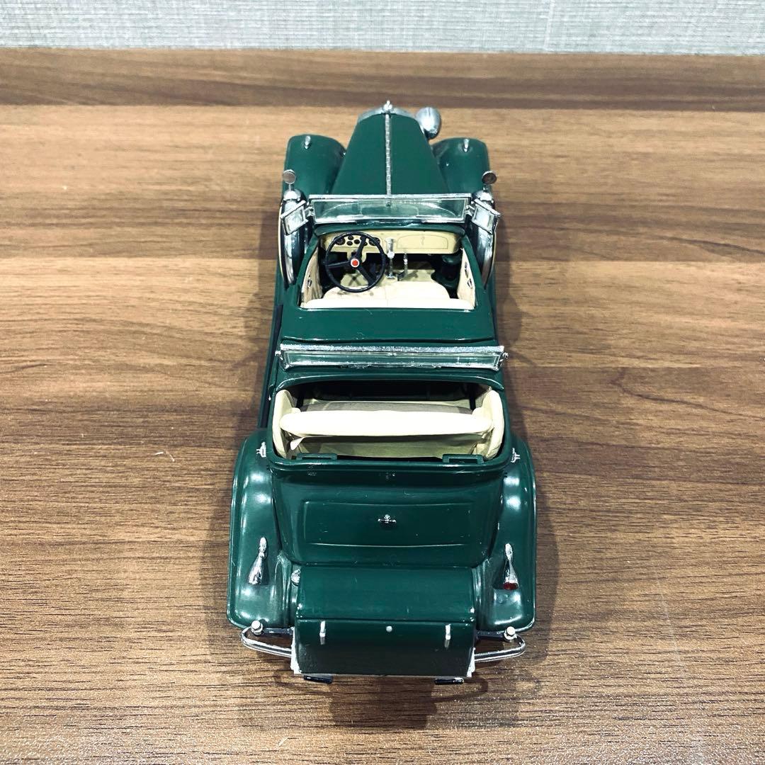 【ダンバリーミント】1932年型　キャデラックv-16 スポーツフェートン