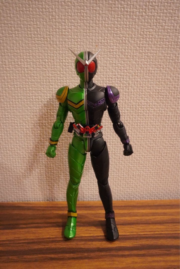 S.H.Figuarts 真骨彫製法 仮面ライダーW サイクロンジョーカー