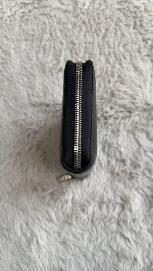 Louis Vuittonエピ　ジッピーパース［ルイヴィトン］