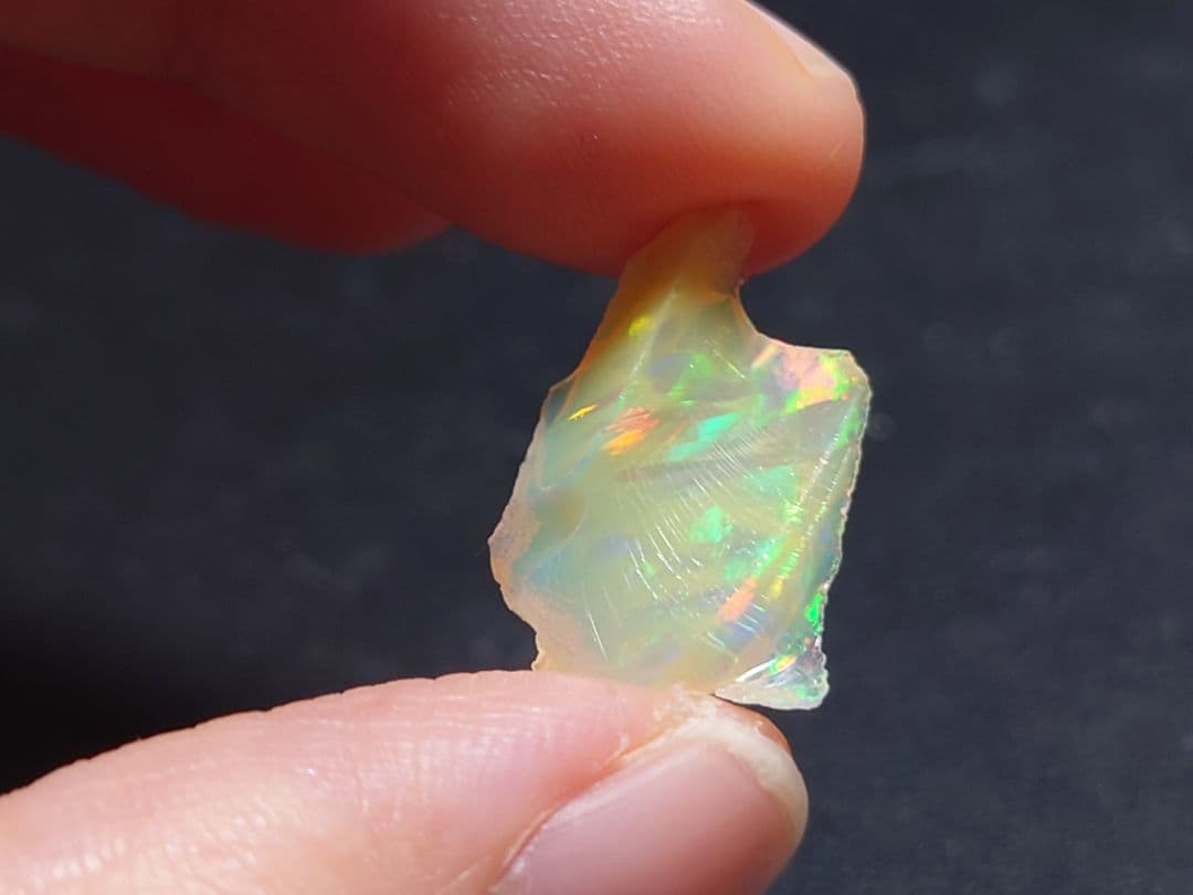 エチオピアウェロ産 オパール ジュエリーグレード 原石 鉱物標本