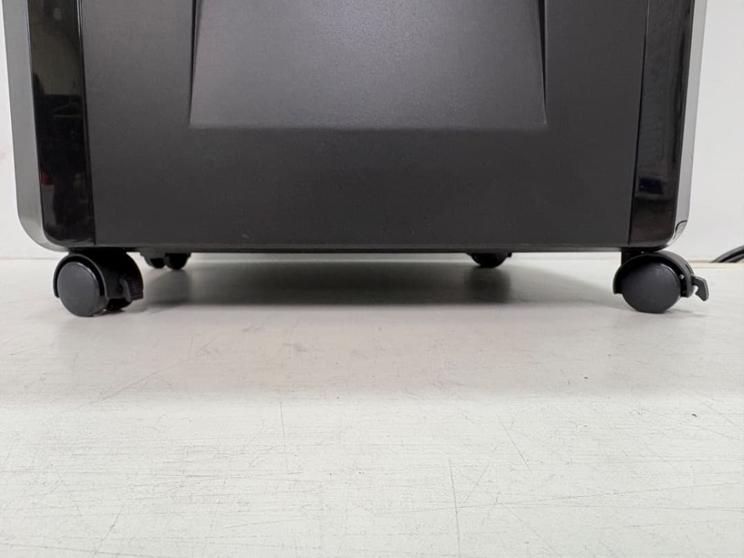 美品】 Fellowes シュレッダー 8枚細断 ディスク・カードも可 937