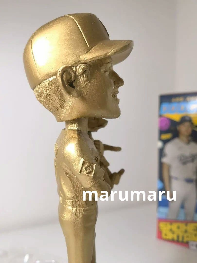 ゴールド大谷翔平デコピンボブルヘッド来場者限定金色