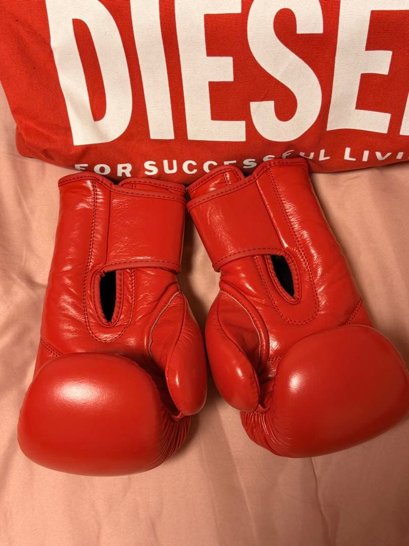 DIESEL ボクシンググローブ 8oz 赤の通販はau PAY マーケット - 輸入