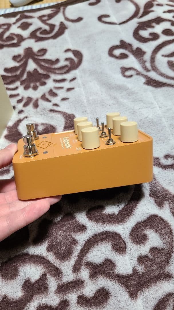 ギター UNIVERSAL AUDIO UAFX Enigmatic '82