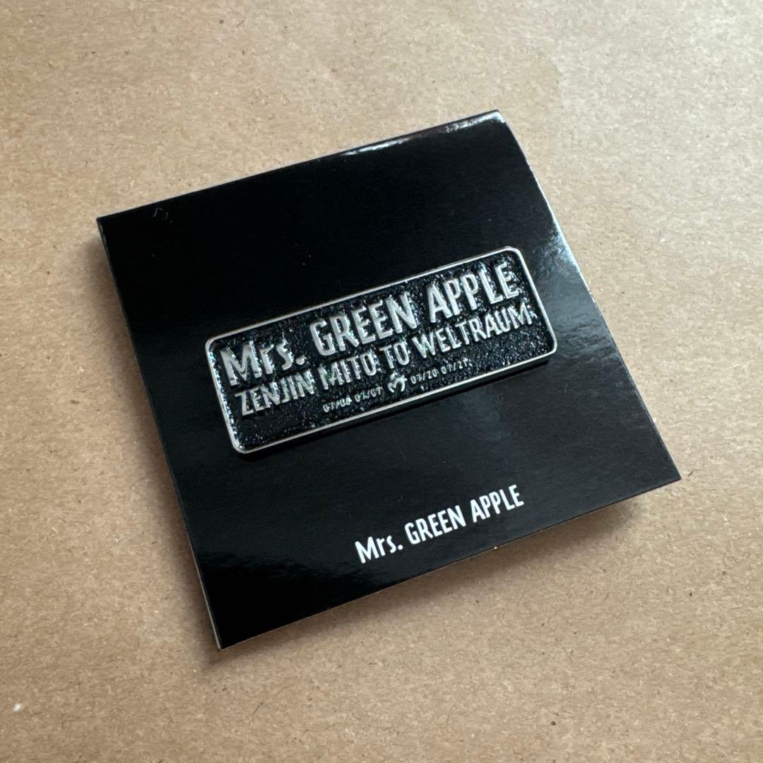Mrs. GREEN APPLE ピンバッジ - メルカリ