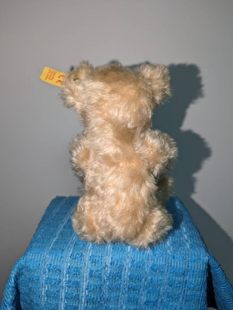 シュタイフ2体彫刻？とぬいぐるみ