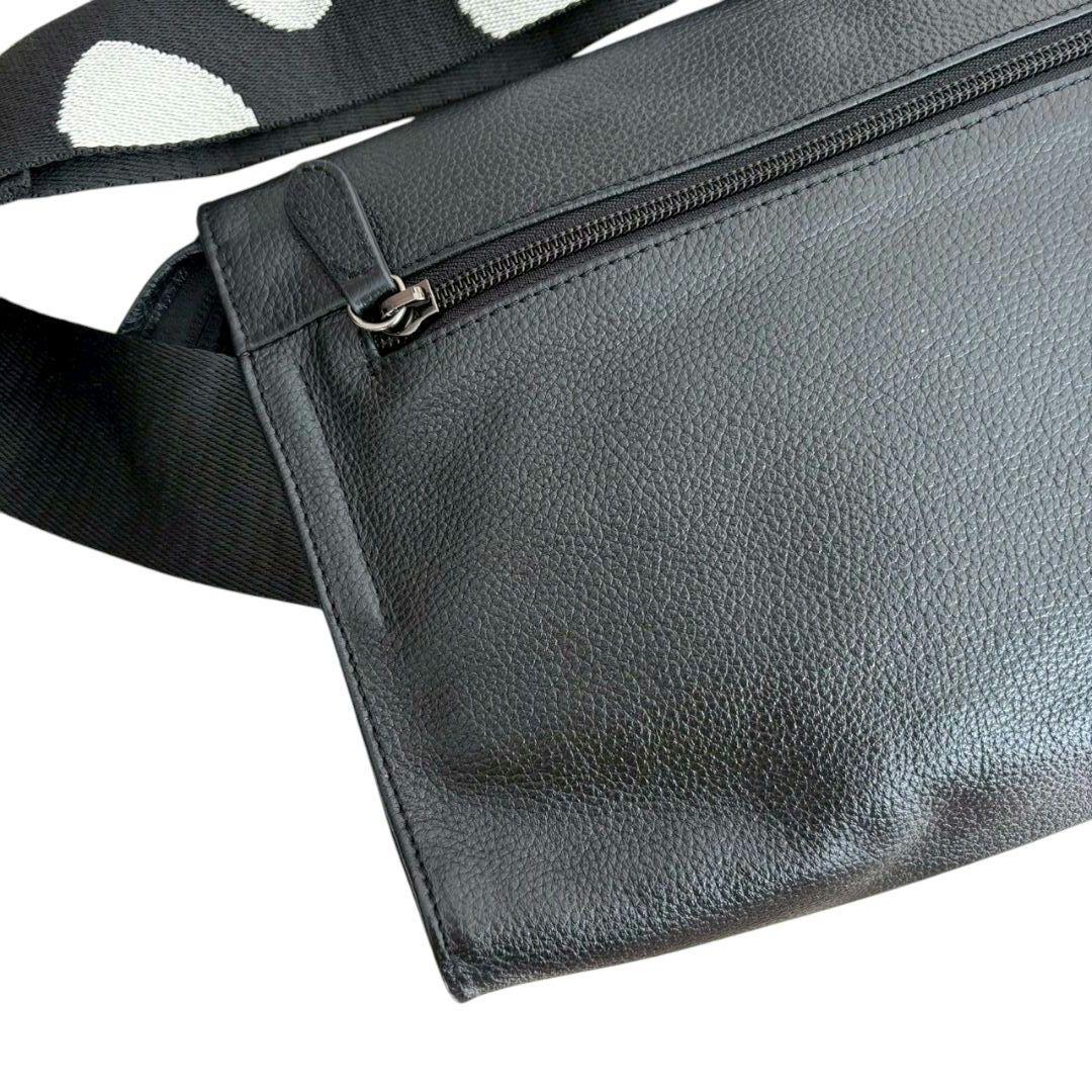 美品✨️イアパピヨネ ワイドテープショルダーバッグ ボディバッグ　黒