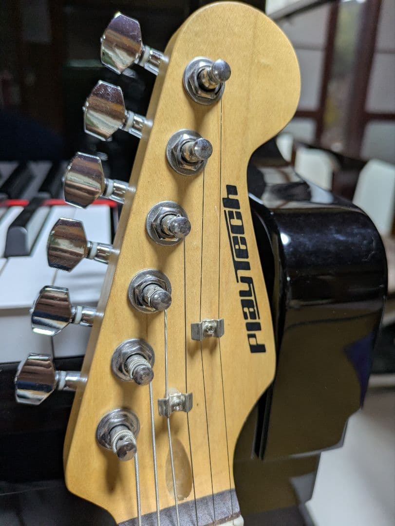 プレイテック　ピンク エレキギター ストラト　ジュニアサイズ　ST025